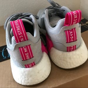 ADIDAS NMD R2 WOMENS SZ 6.5